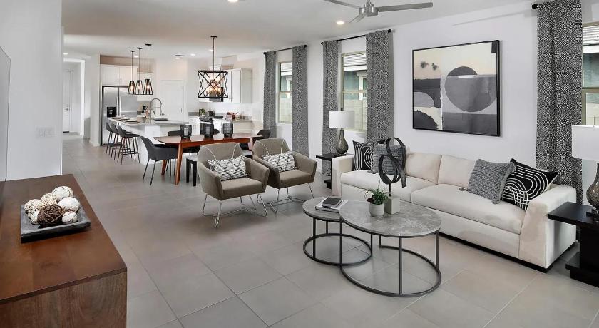 Family-Friendly 4BR Escape Work, Play, Relax!
