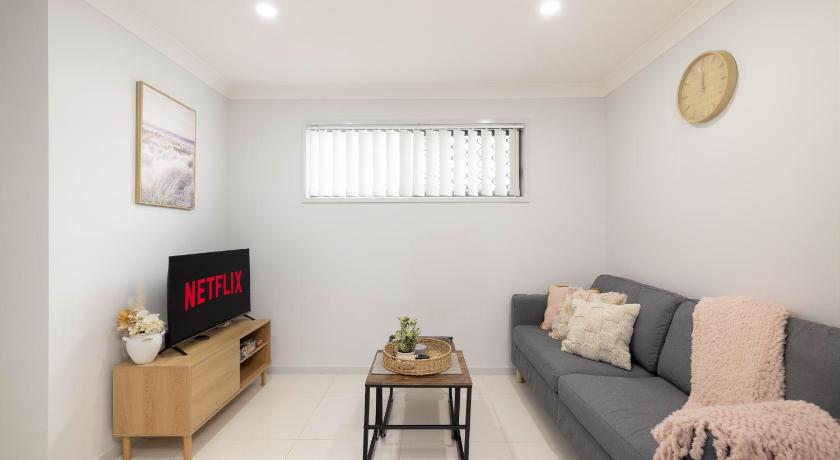 Smart Suites Self Check-in Apartments - N Freney