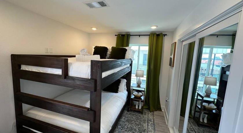 Spectacular Sleeps 7 NR Big Tex