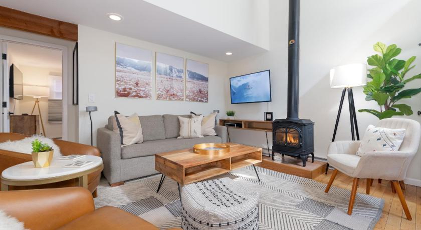Spacious Family Friendly Townhome on Telluride Mainstreet