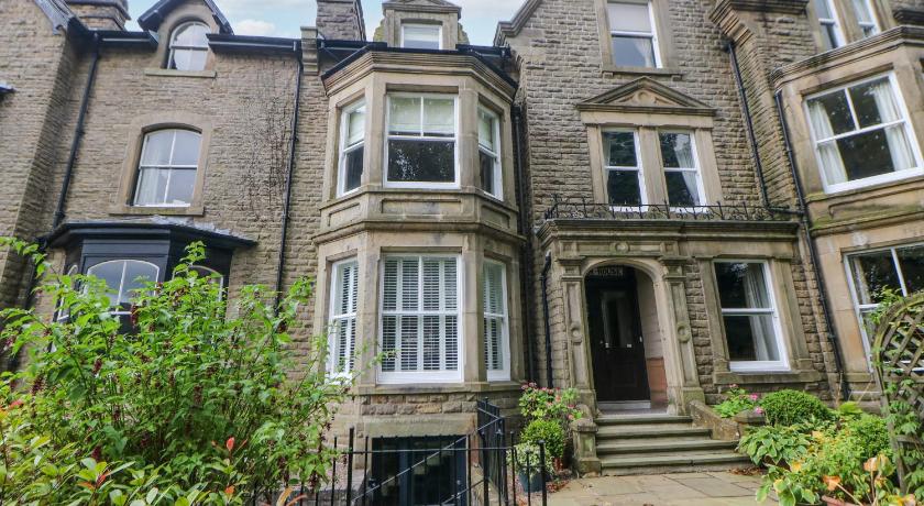 Spa House