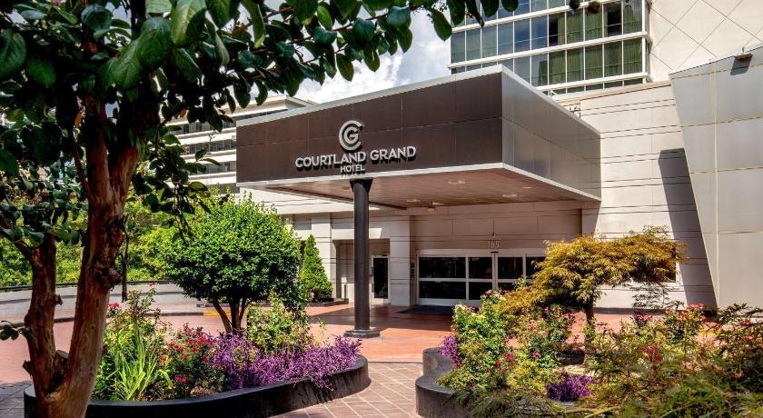 Courtland Grand Hotel, Trademark Collection by Wyndham