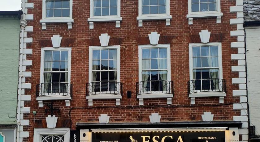 Esca Restaurant With Rooms