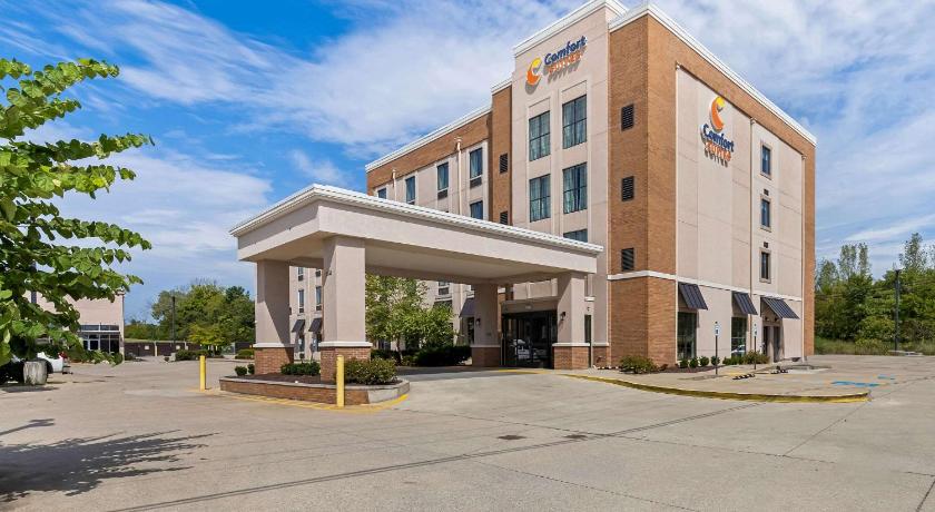 Comfort Suites