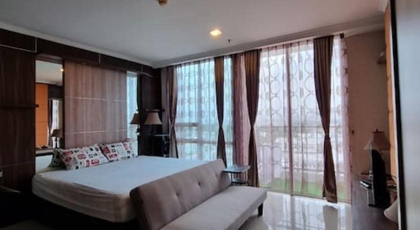 Luxurious Ancol Mansion Apartment