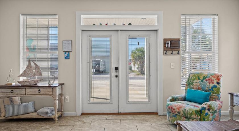 Blue Oasis Beach Vacation Home with Private Pool & Hot Tub