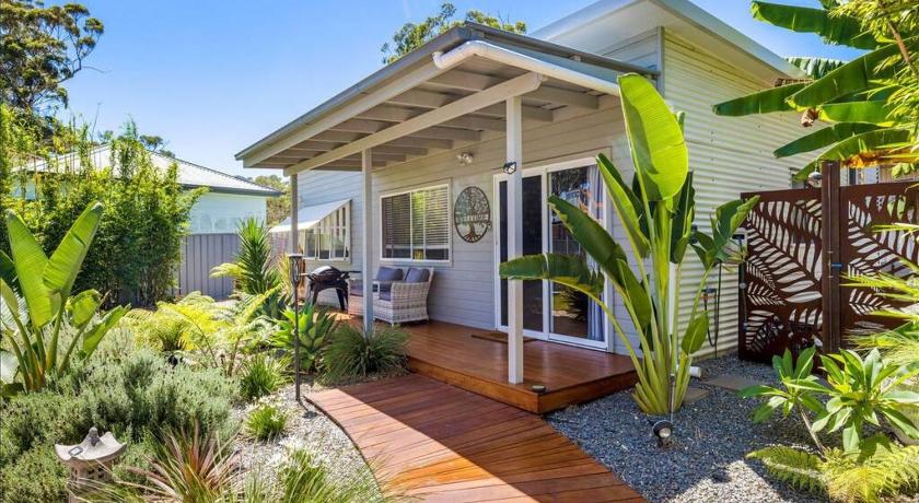 Shoaly House Cottage - A charming coastal escape