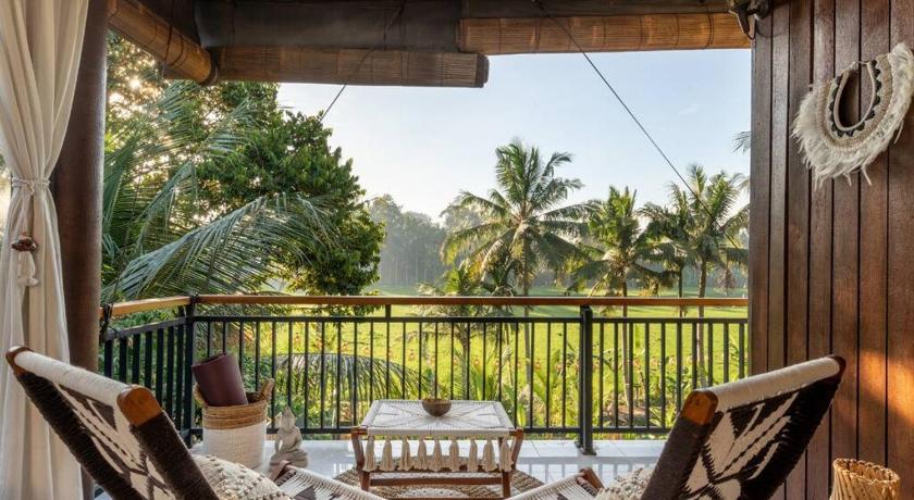 Family Paradise Villa, Shared Pool, Jungle & Rice Field Views