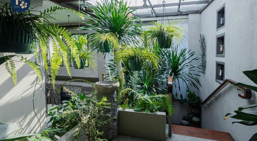 Bali Puspa Guest House