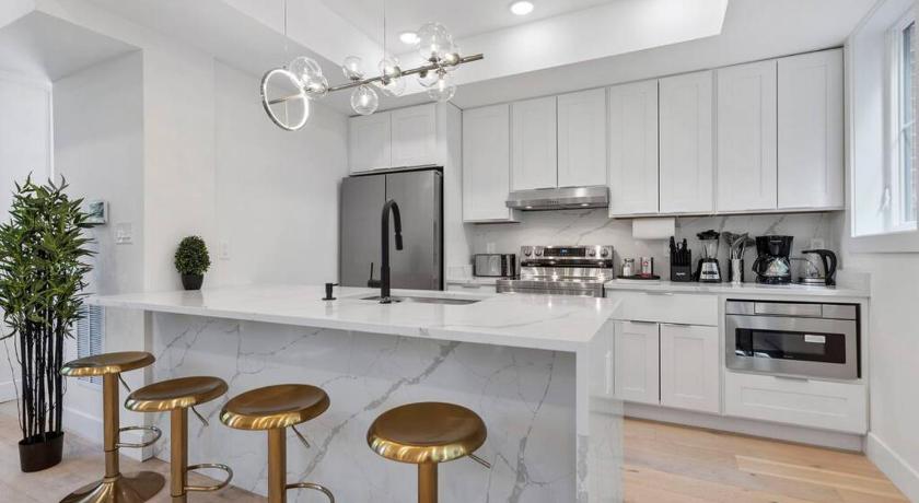 Townhouse at Capitol Hill 4 with Rooftop