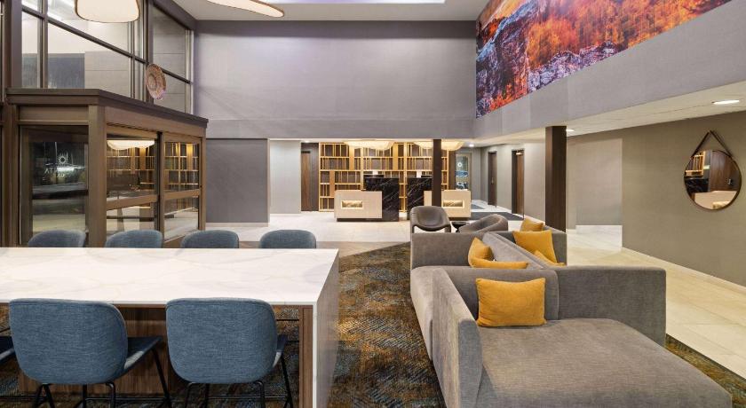 La Quinta Inn & Suites by Wyndham Yakima Downtown