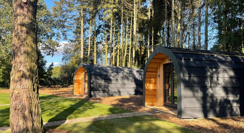 Great Hallingbury Lodges