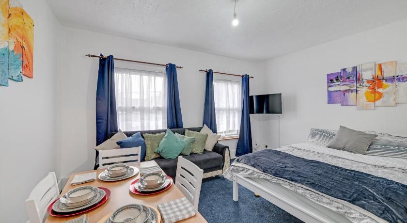 Cosy & Comfy Tottenham Apartment Sleeps 4