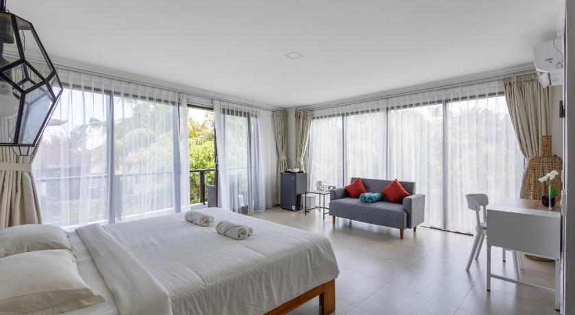 Deluxe Room with Jungle View