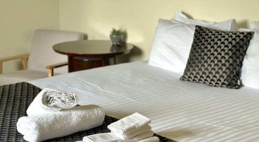 Romano's Hotel & Suites Wagga Wagga