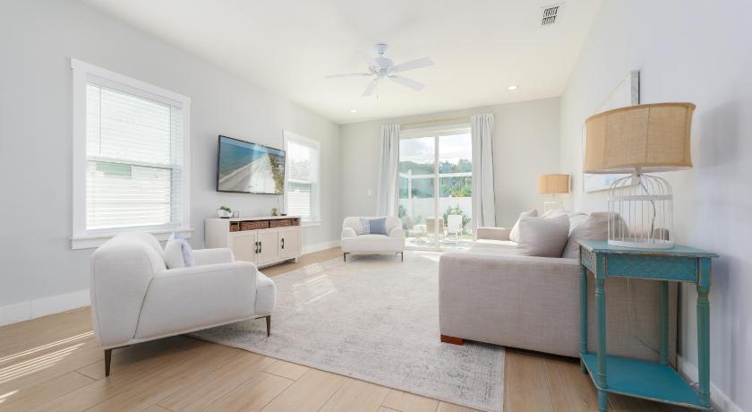 Be A Nomad - Beautiful house 6 blks to beach