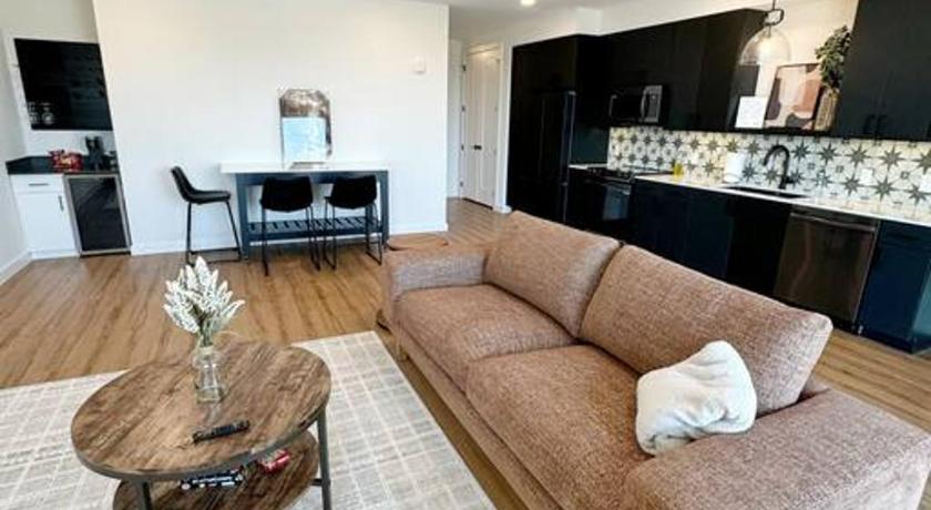 Freiheit Loft offers a Lush Couples Getaway near Gruene