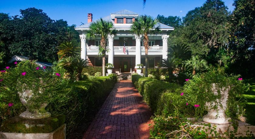 Herlong Mansion Bed & Breakfast