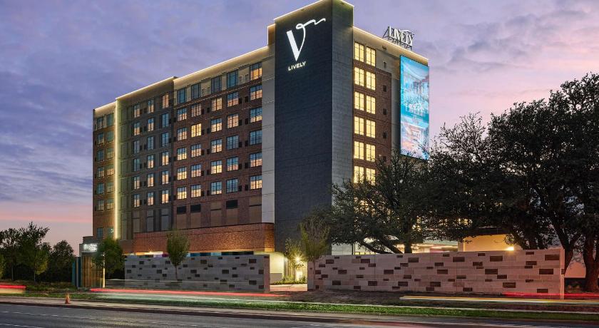 Lively Hotel on OAK Oklahoma City, Tapestry by Hilton