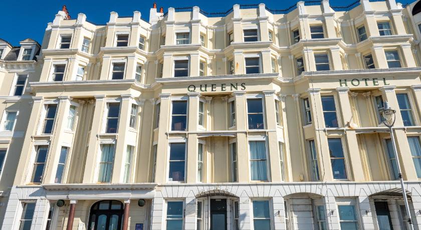 Queens Hotel
