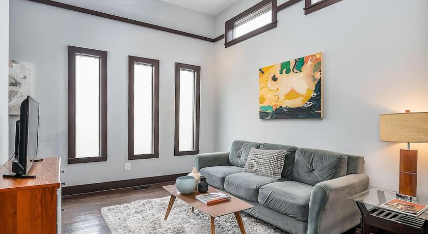 Cozy Capitol Hill Cottage