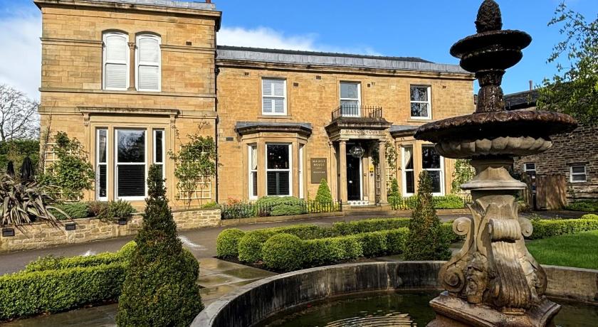 Manor House Lindley