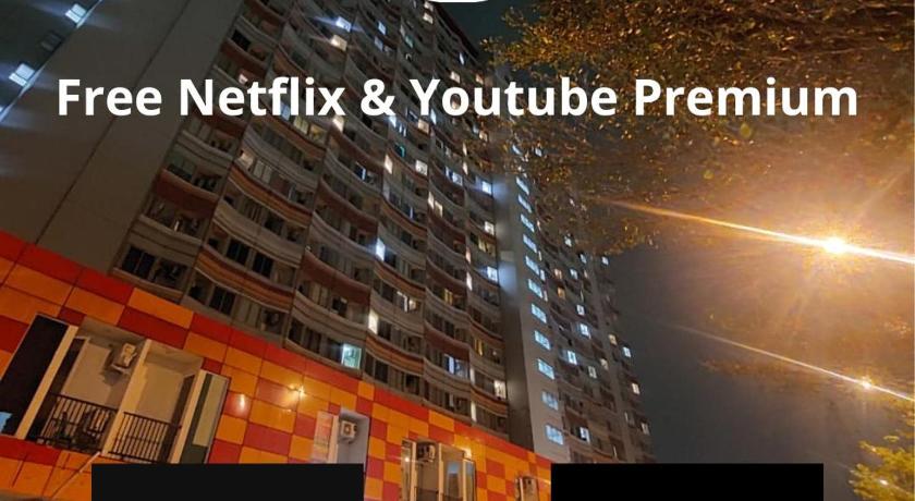 Apartemen Riverview Tower Mahakam With Netflix By UVroomsOfficial