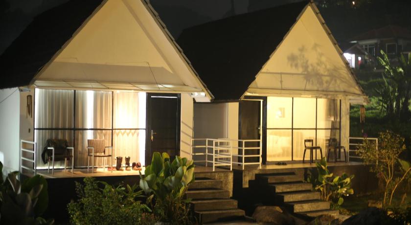 Ciwidey Hills & Wetland Family 1