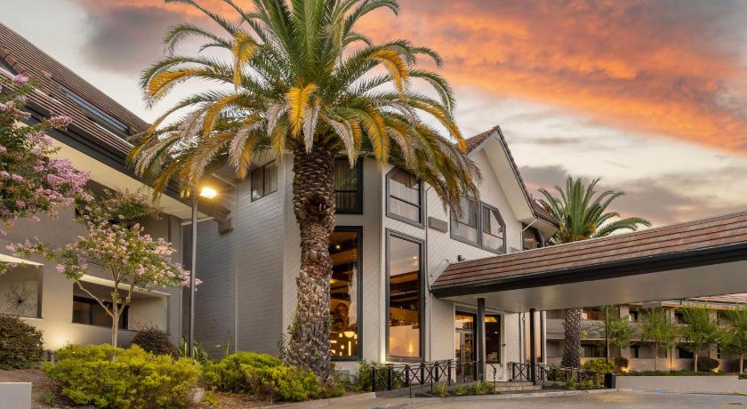 Best Western Plus Novato Oaks Inn