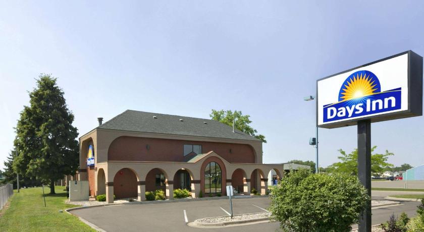 Days Inn by Wyndham Willmar