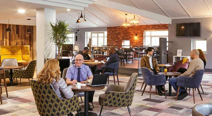 Novotel Manchester West Hotel