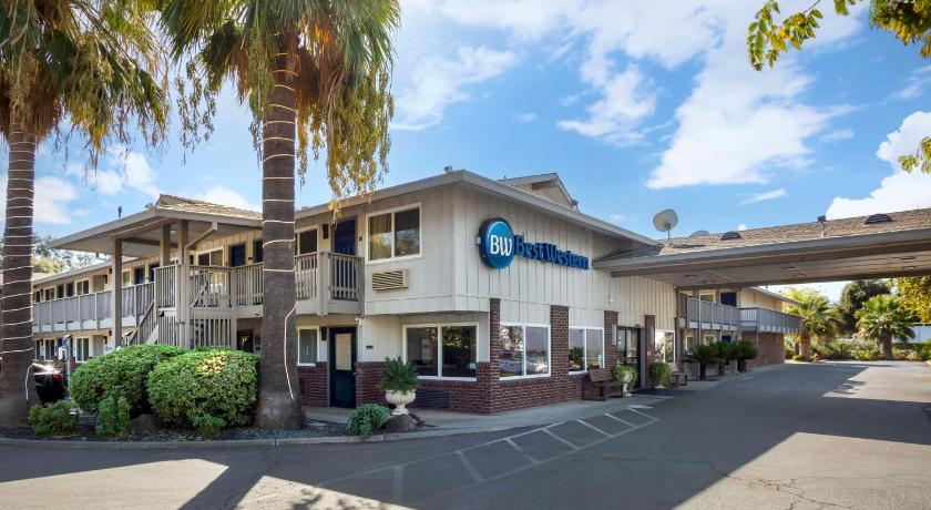 Best Western Shadow Inn
