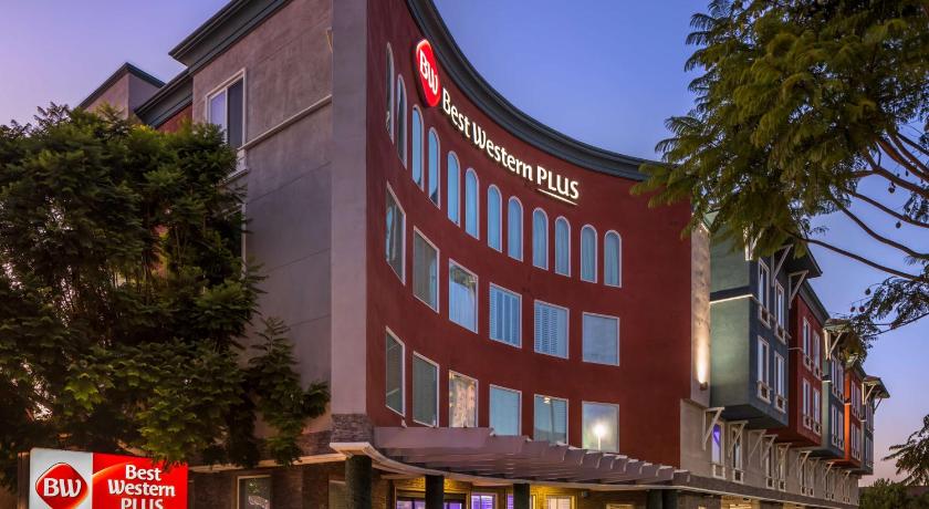 Best Western PLUS Avita Suites