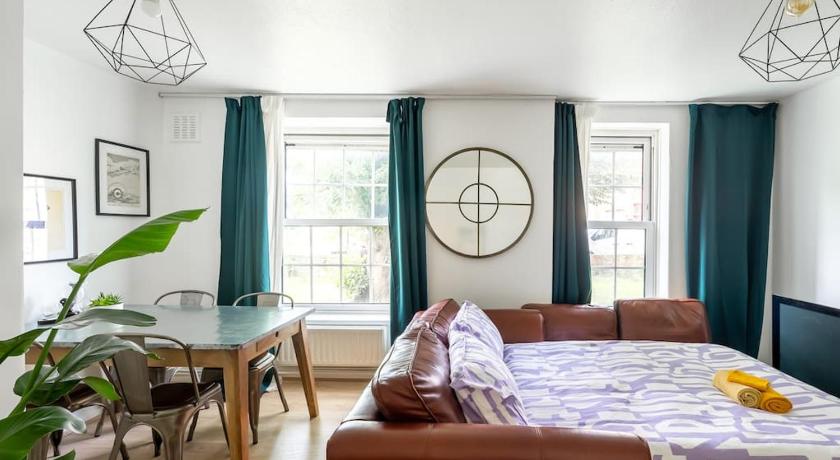 Quaint Apartment Near Tower-London Bridge and Big Ben