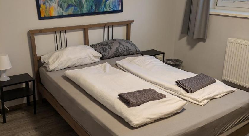 NestOaseWHV Zentrale Zimmer zwischen City und Südstrand