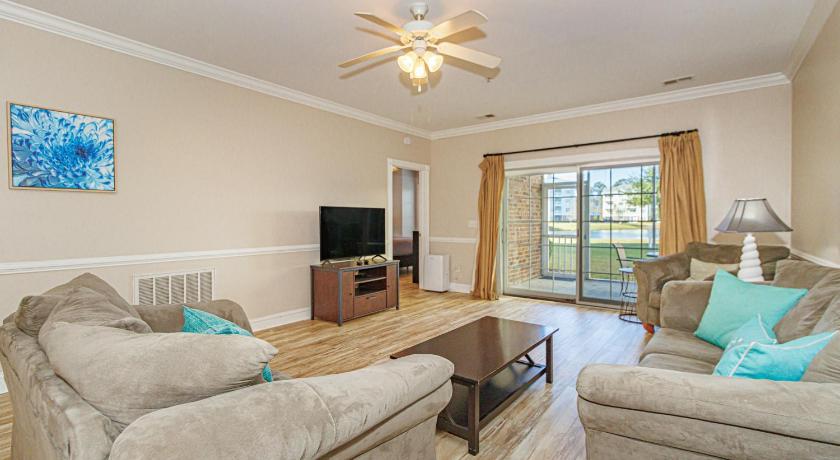 Ground Floor 3 Bedroom Condo! Magnolia Pointe 105! Sleeps 6 guests