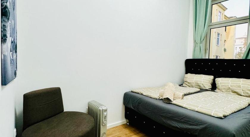 Cozy 9BR Shared Apartment, Only 12Min Walk to Augarten