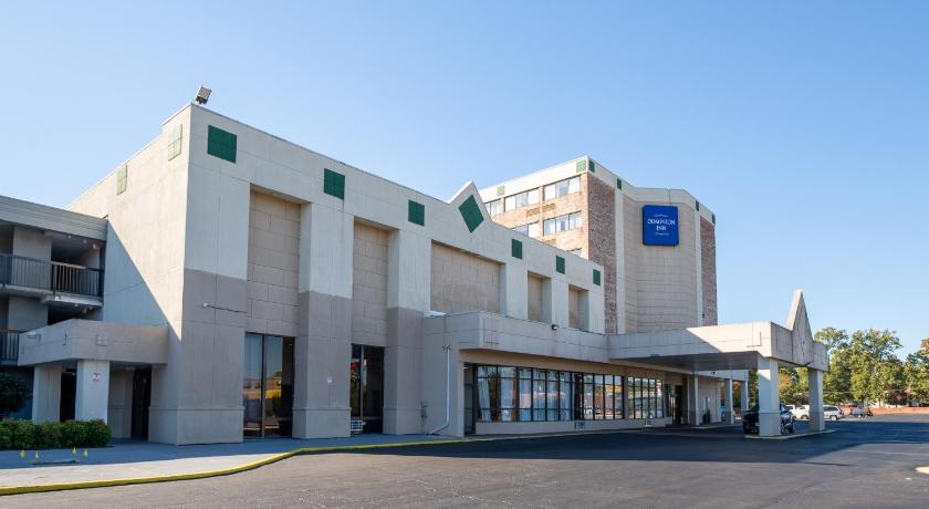 Dominion Inn and Suites