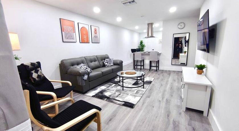 Paradise Gardens 2BDR Unit Near Hardrock Stadium