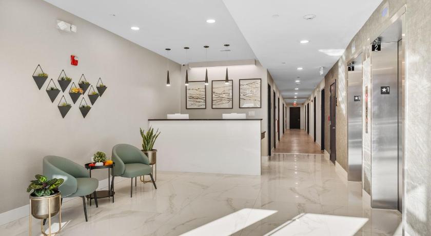 4211 Suites