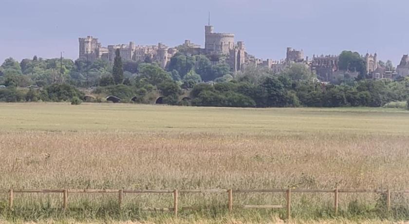 Family home, view of Windsor Castle