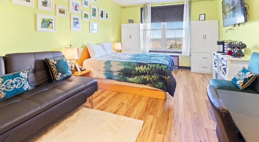 Expedition Station 114 Super Cute Studio Next Slopes WiFi Village