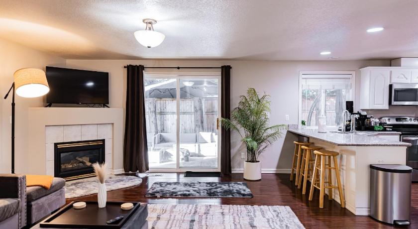Cozy Family Home with Hot Tub and Workspace Near Portland