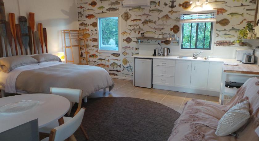 MrandMrs Fish Cabins