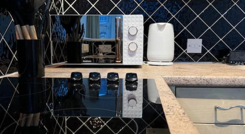 Spacious 2BDR Flat City Centre