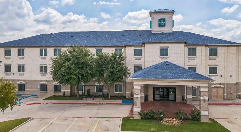 Clarion Inn & Suites Weatherford South