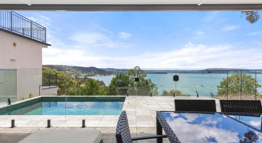 365 Days of Kalm I Pano Water Views I Heated Pool