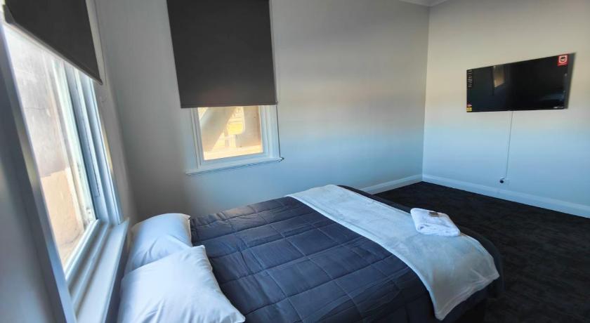The Club Hotel Collie