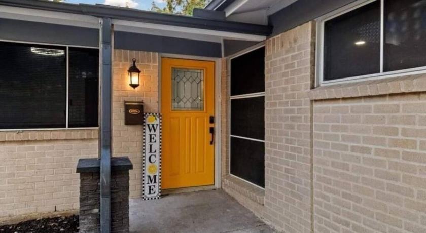 Sweet Haven Near Airport, Restaurants Plus Car Rental Available Upon Request
