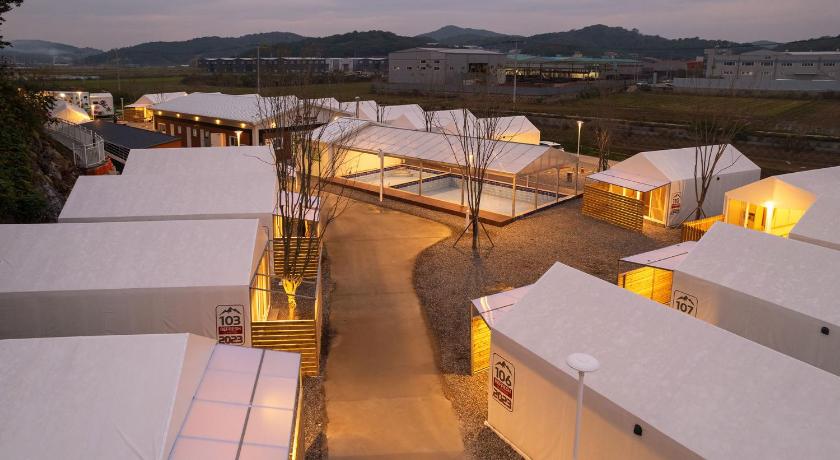 Hwaseong Refreshing Glamping & Caravan
